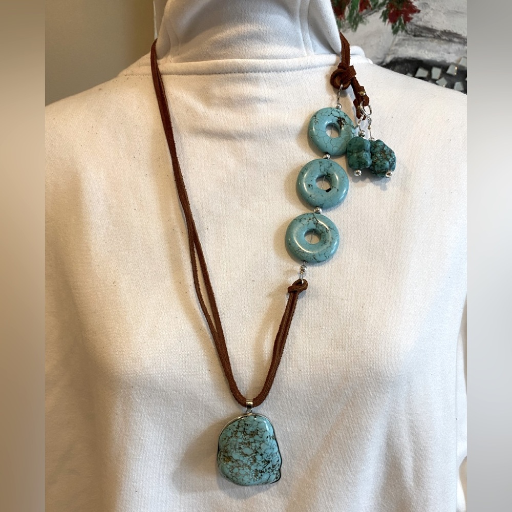New Handcrafted Large Turquoise Statement Necklace - image 1
